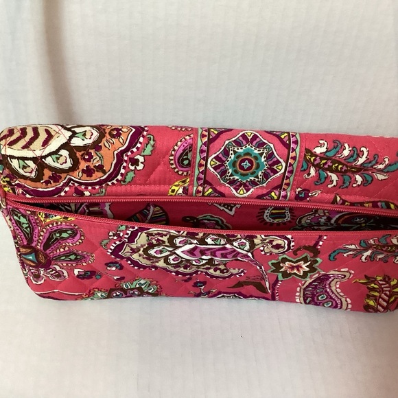 Vera Bradley "Call Me Coral" Knot Just A Clutch Shoulder Bag. - Picture 7 of 13